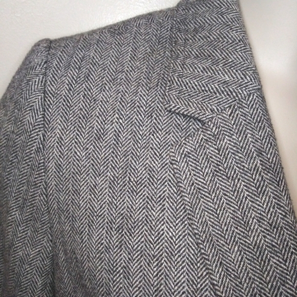 Banana Republic New Without Tag Dark Gray & White Herringbone Wool Blend Blazer - Picture 2 of 13